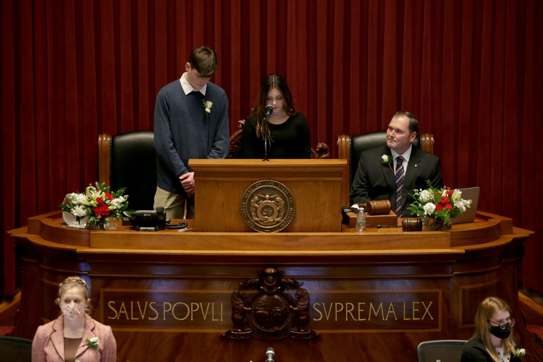 New lawmakers sworn in as Missouri's 2021 legislative session starts